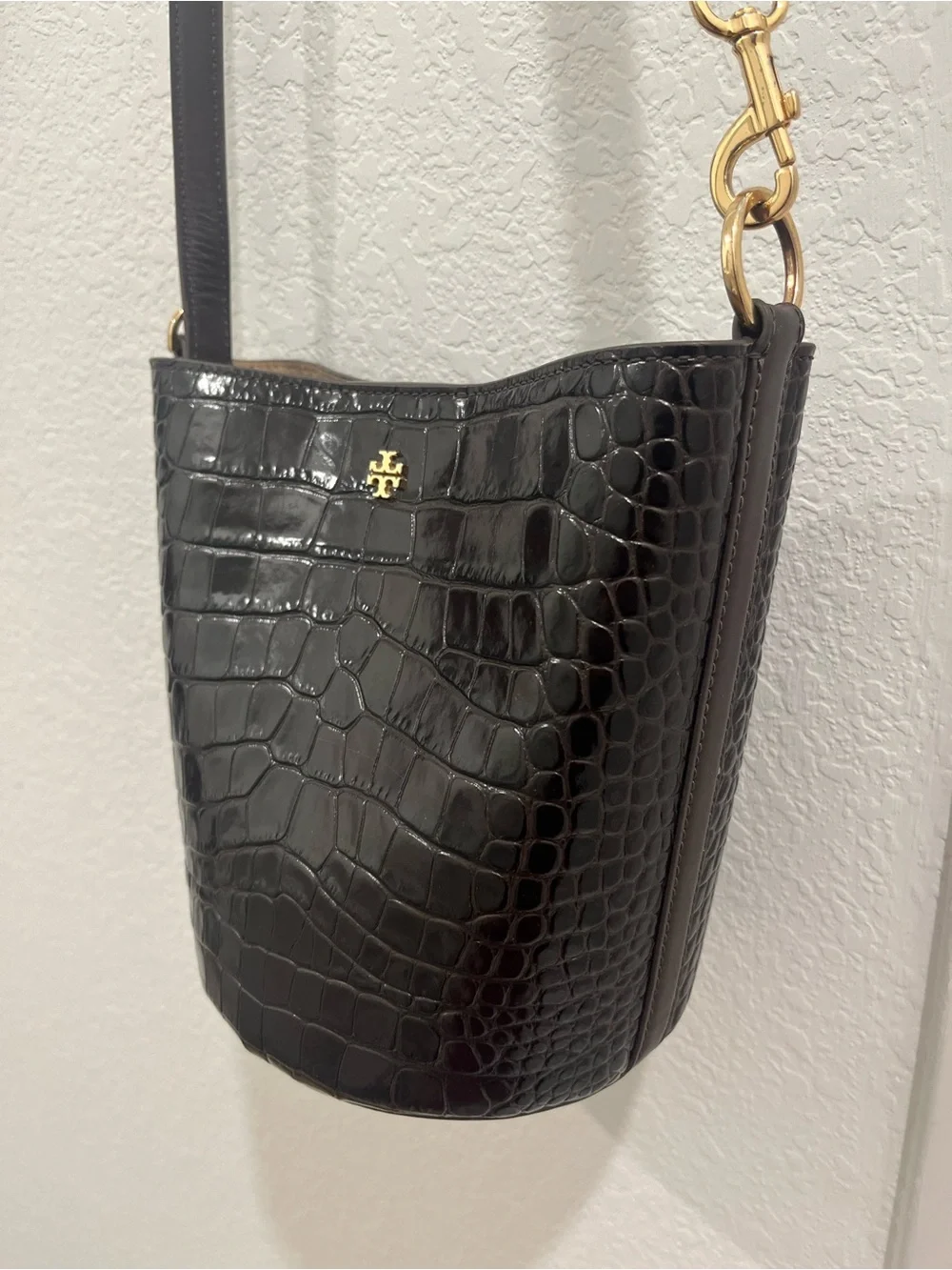 Tory Burch chocolate brown leather Bucket Bag with Gold Hardware